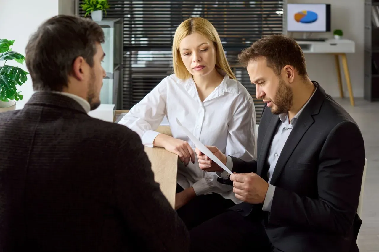 Malik AccounTax Hero Background 1